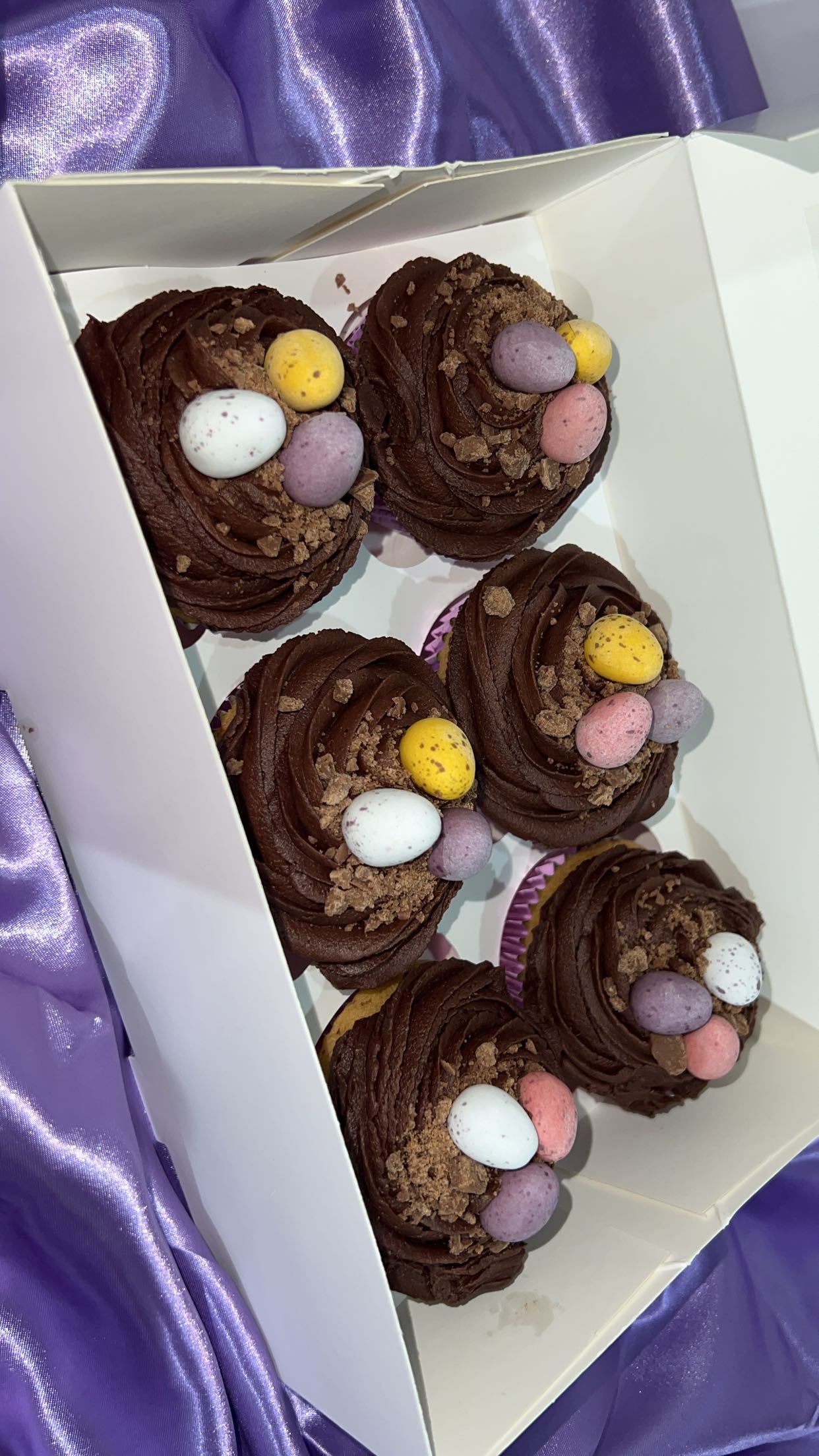 Easter nest cupcakes